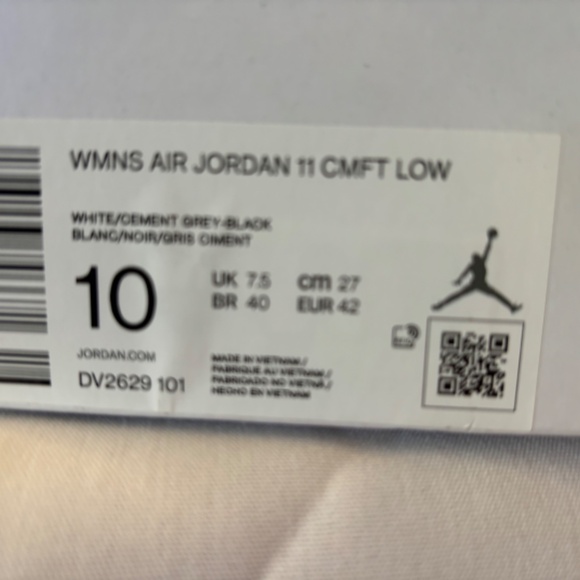 Nike - Jordan 11 CMFT Low - Picture 8 of 9